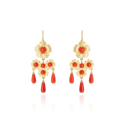 Designer: Thomas Hunt<br>Orecchini Fiori con Pendolini in Corallo Rosso