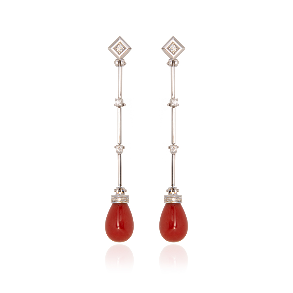 Orecchini Chic Lunghi con Rombi e Perette in Corallo Rosso