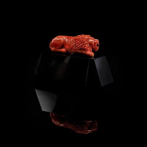 Statuina Il leone rosso