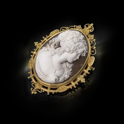 Cammeo raffigurante volto femminile – By Nocereto