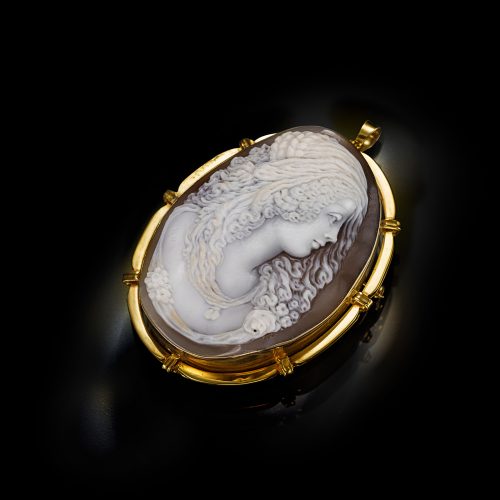 Cammeo raffigurante volto femminile – By Nocereto