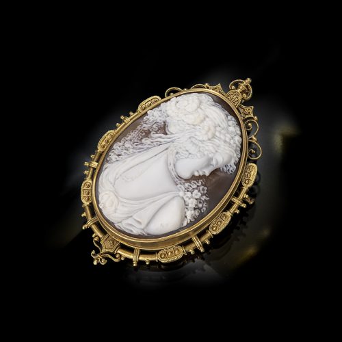 Cammeo raffigurante volto femminile – By Nocereto