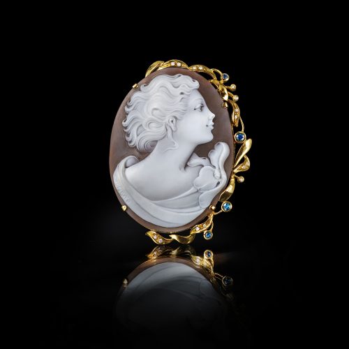 Cammeo raffigurante volto femminile – By Imposimato