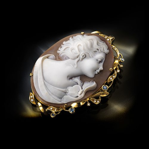 Cammeo raffigurante volto femminile – By Imposimato